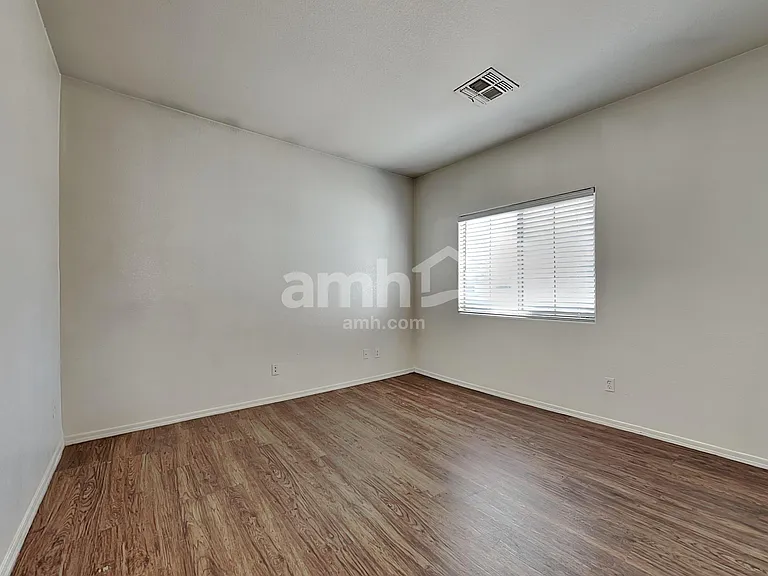 6513 W Miami St — Photo 6