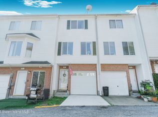 78 Amanda Ct, Staten Island, NY 10312