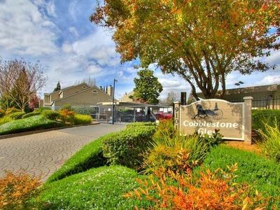 9101 Newhall Dr APT 62, Sacramento, CA, 95826