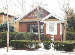 805 Massena Ave, Waukegan, IL 60085