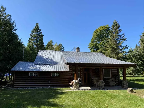 8949 Blake Dr, Levering, MI 49755