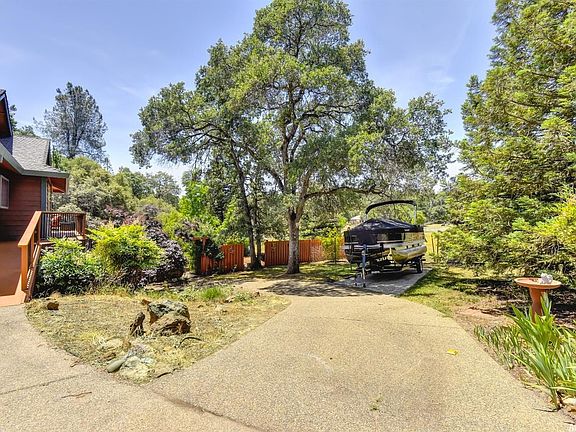 4th image of 2102 American River Trl
