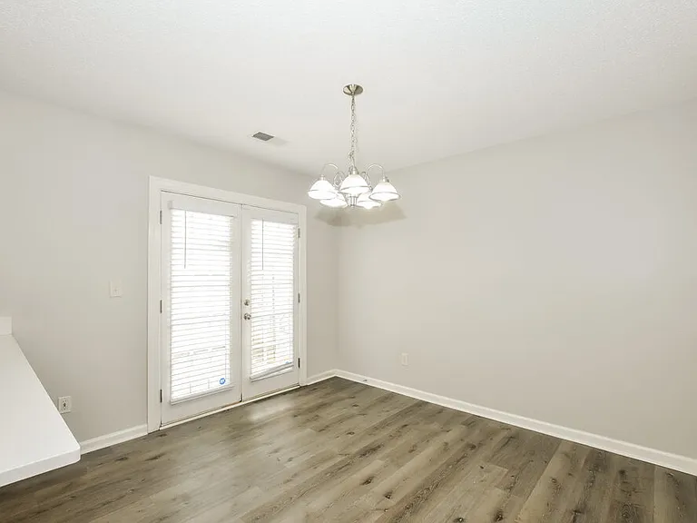 9961 Fox Run Dr — Photo 6