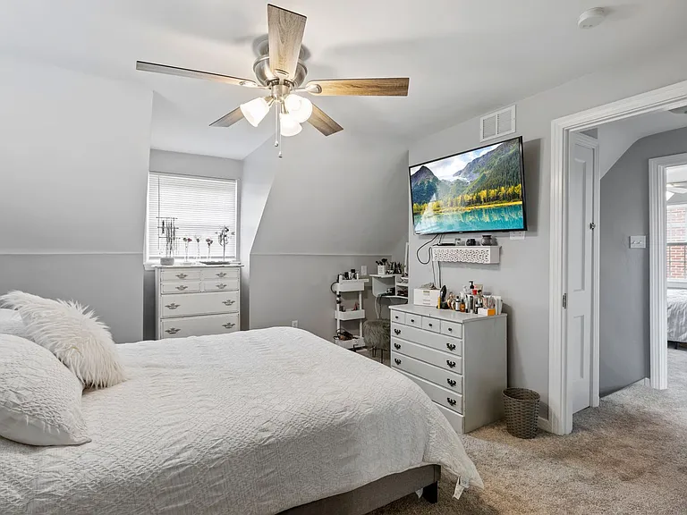 3331 Wallace Dr — Photo 18
