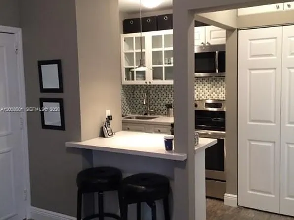 119 Menores Ave APT 5, Coral Gables, FL 33134