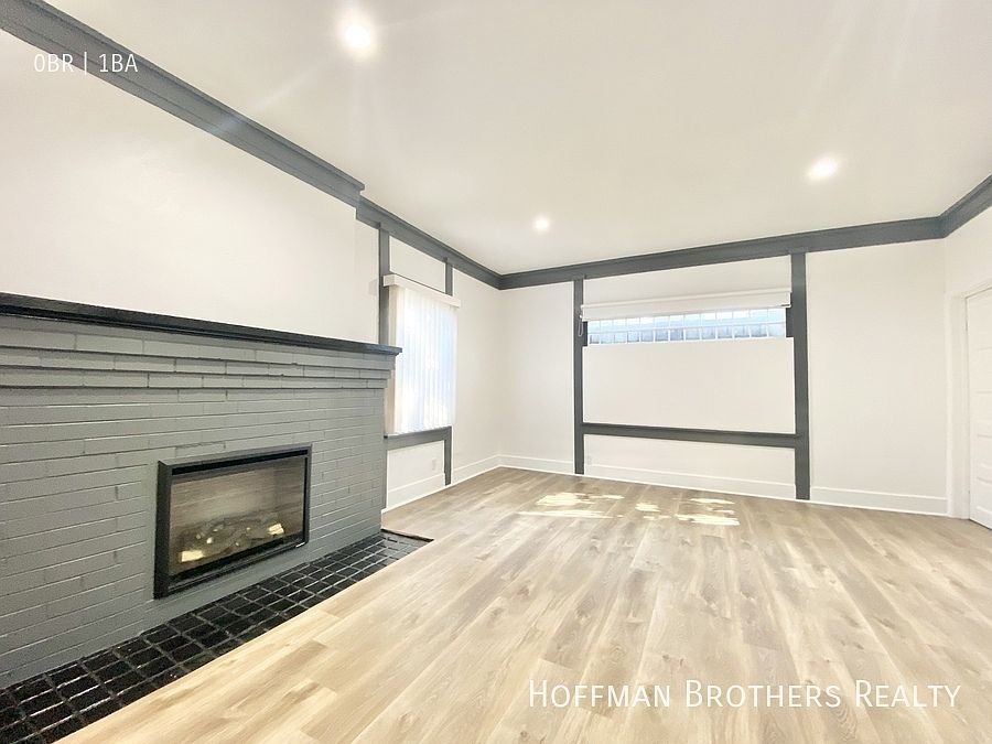 1st image of 2360 W Washington Blvd #202