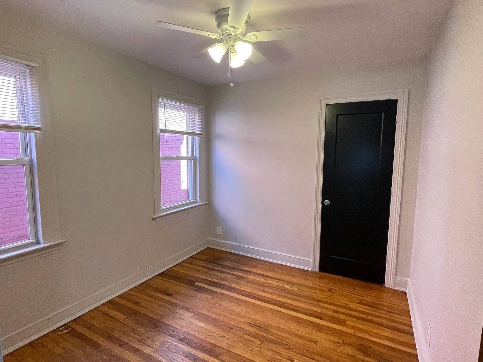 123 Sylvan Ave — Photo 2