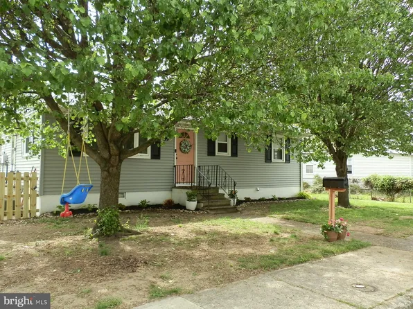 39 Harding Ave, Pennsville, NJ 08070