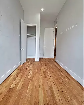 Rented by Reavis | media 8