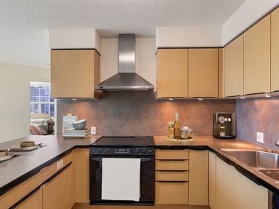 801 S King St APT 2804, Honolulu, HI, 96813