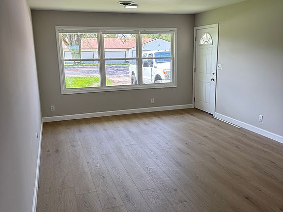 3rd image of 2026 E Perkins Rd