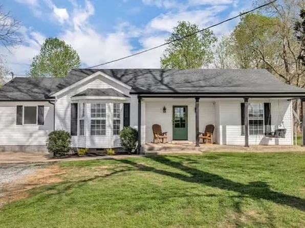 187 Long Rd, Charlotte, TN 37036