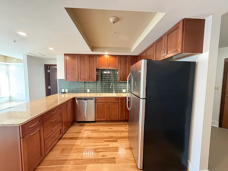 111 Genesee St #201 — Photo 9