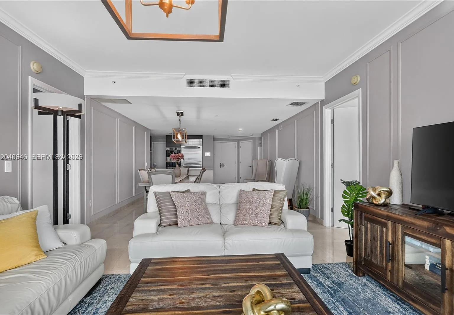Jade Beach Condo — Photo 3