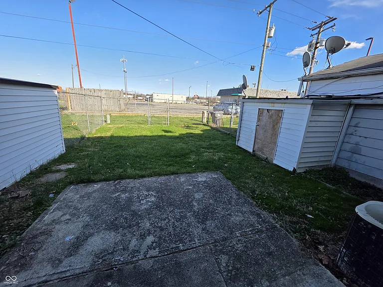 3815 Biscayne Rd — Photo 16