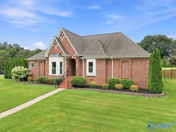 100 Ce Lee Dr NW, Huntsville, AL 35806