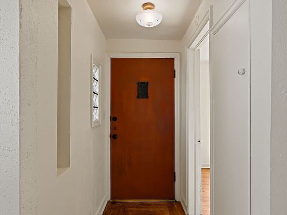 4th image of 203 S Sprague Street