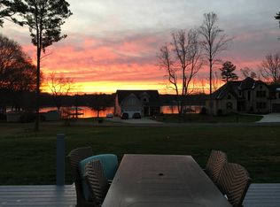 7478 Pine Ridge Dr, Denver, NC 28037