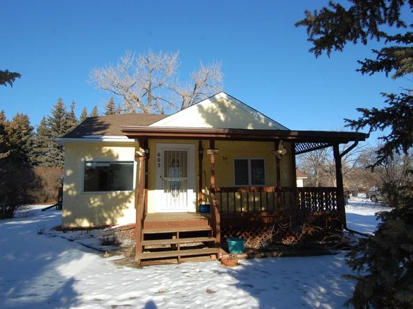 603 W 4th St, Fairview, MT 59221