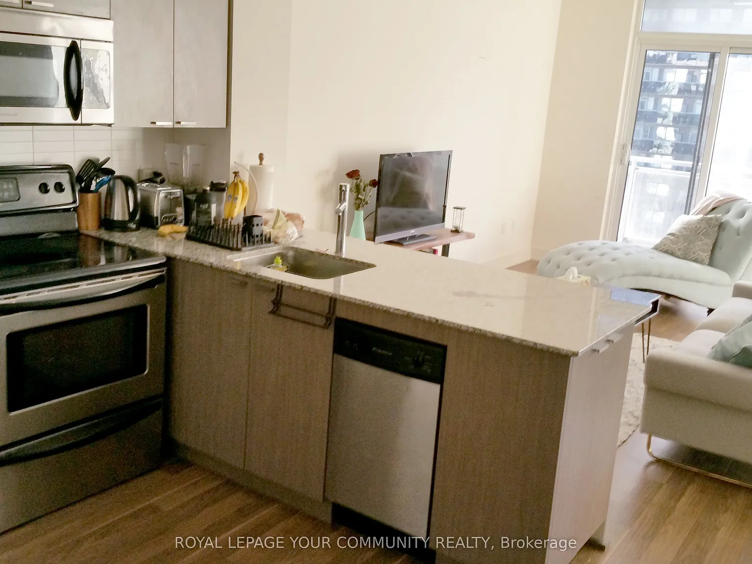 2 bed, $2,500 — Photo 4