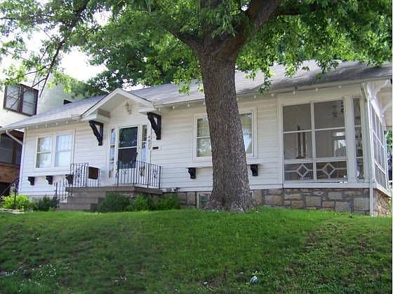 1st image of 4423 Holly St