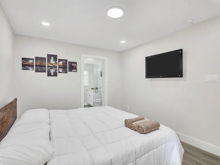 1703 Ansbury Dr — Photo 24