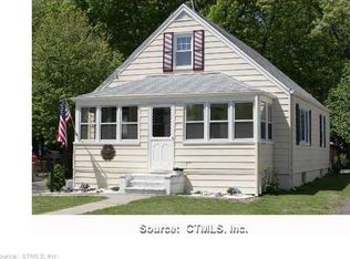 153 Brandegee Ave, Groton, CT 06340