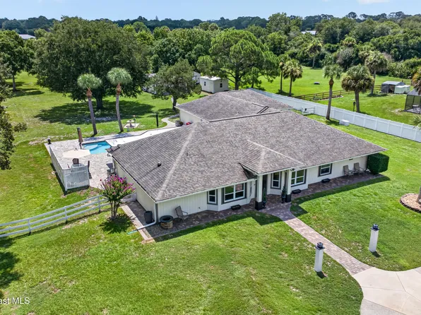 5365 Pine St, Cocoa, FL 32927