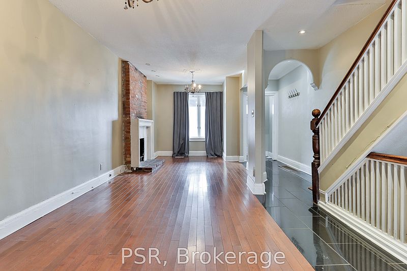 Toronto House for rent - 4 Bedrooms in Toronto