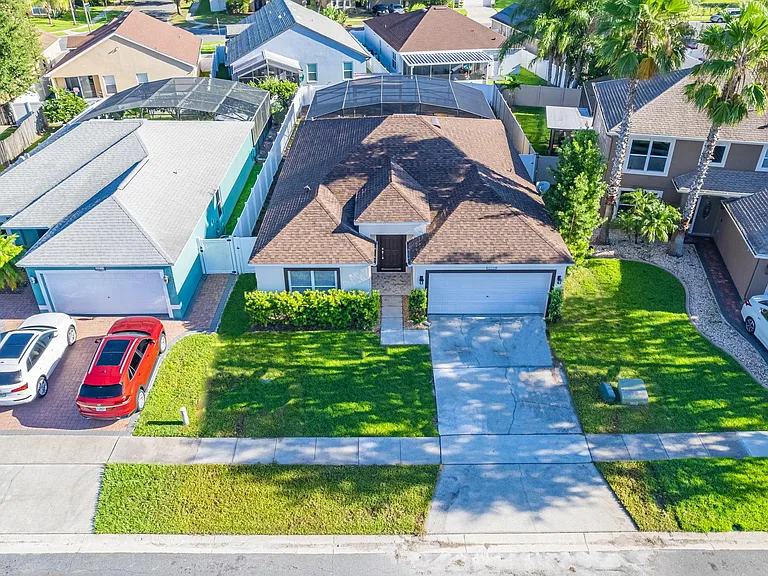 11318 Carabelee Cir — Photo 36