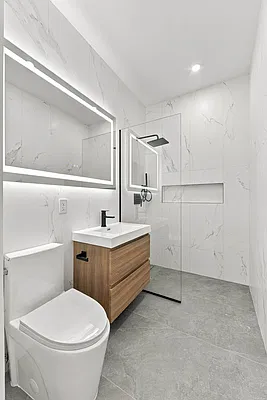 Bathroom, photo 1