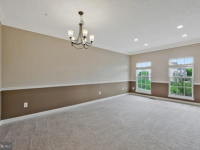 8335 Wades Way — Photo 15