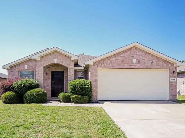 8024 Sartain Dr, Fort Worth, TX 76120