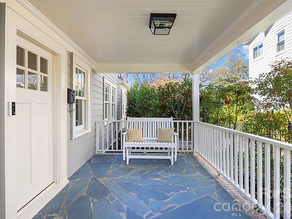 2nd image of 3016 Idlewood Cir