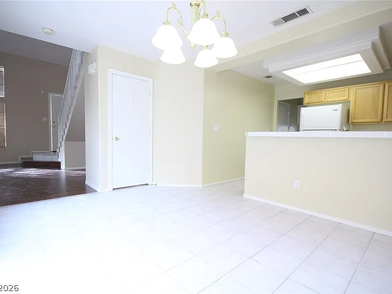 3440 Middle View Dr — Photo 7