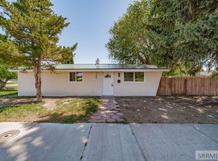 750 NE Bonneville Dr, Idaho Falls, ID 83401