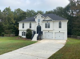 143 Carriage Oaks Dr, Villa Rica, GA 30180