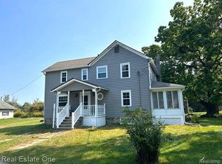 10755 McNally Rd, South Lyon, MI 48178