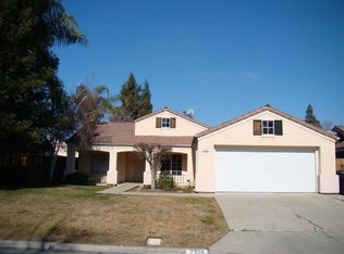 2328 E Cromwell Ave, Fresno, CA 93720