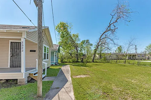 2528 Campbell St Photo 1