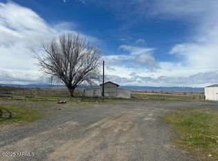 3140 Barkes Rd, Harrah, WA 98933