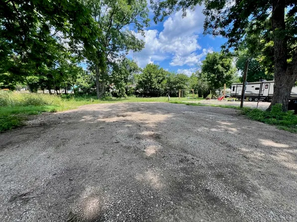 6 E Valley Dr, Hardy, AR 72542