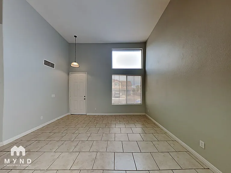 245 Farlin Cir — Photo 10