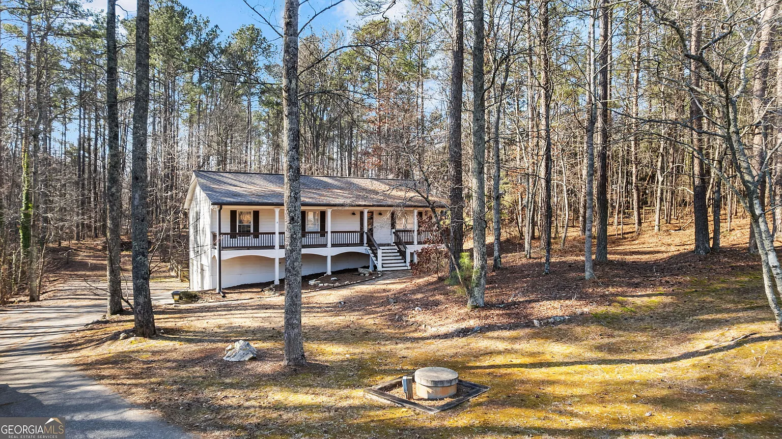587 Colbert Rd photo 1