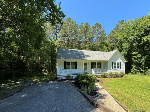 24579 Baugh Rd, Stony Creek, VA 23882
