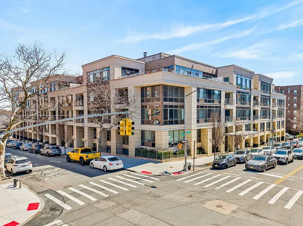 64-05 Yellowstone Blvd #206AS, Forest Hills, NY 11375