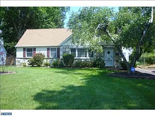 339 Hardman Ln photo 1