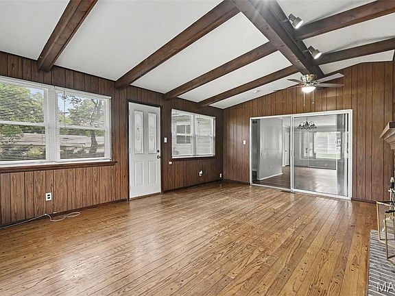 5th image of 2640 Suffolk Pl
