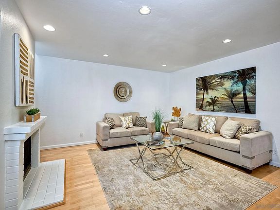 3rd image of 3745 Mississippi St Unit 3