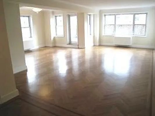 Rented by Nest Seekers International | media 1